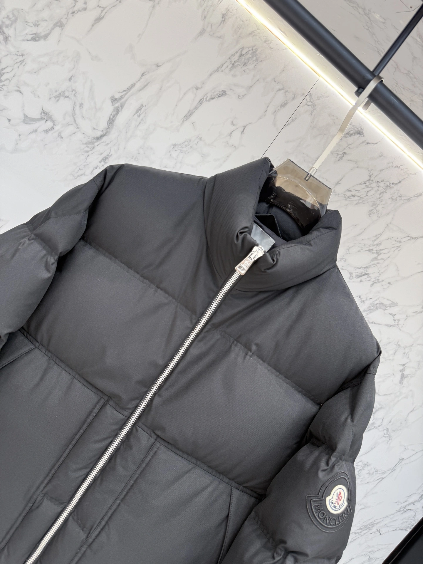wg.luxury-- 7o9385r Down jacket item:E-F501J1031H